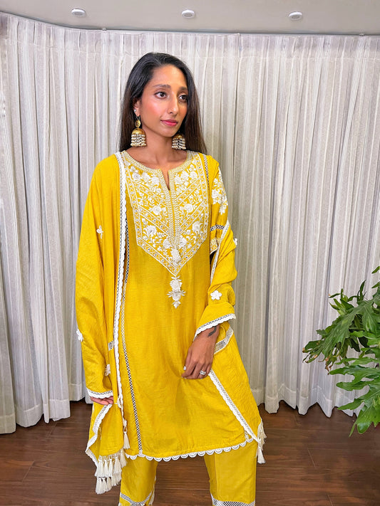 Tara Kurta suit with lace detailing